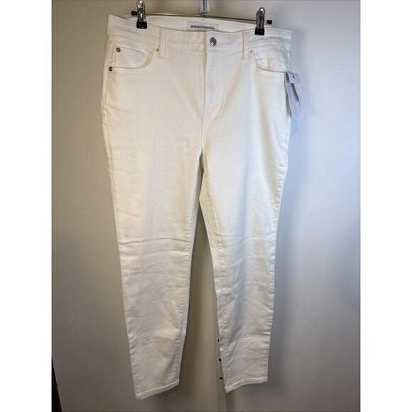 New Amazon Essentials Women's Mid-Rise Skinny Jean White Size 14. - Picture 2 of 5